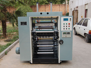 Перемоточно-резательная машина для факсимильной бумаги
